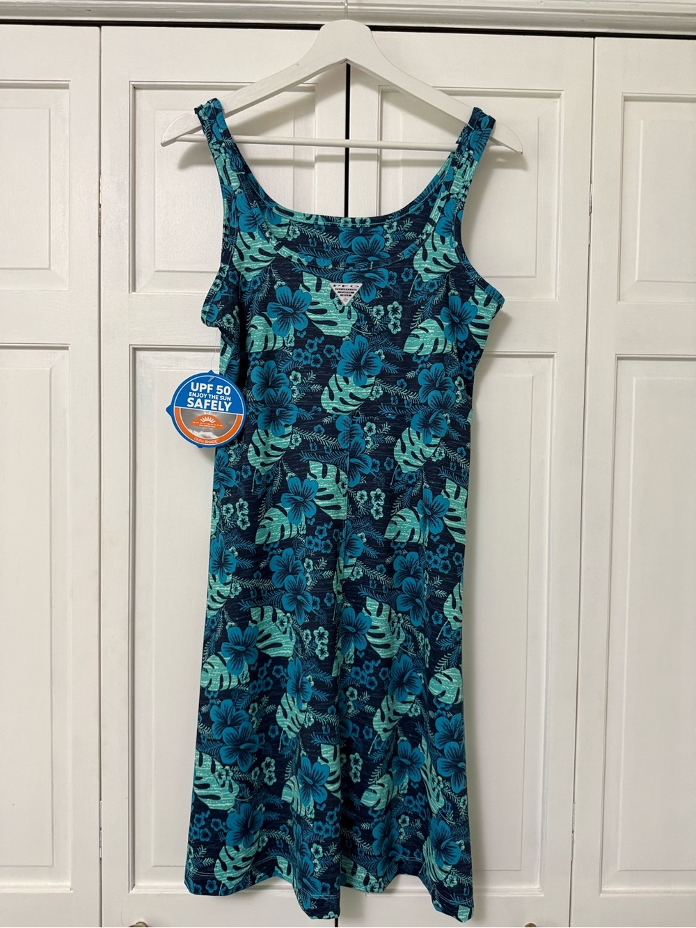 NWT COLUMBIA BLUE FLORAL SLEEVELESS OMNI-Shade UPF50 Dress Resortwear Beach - Picture 3 of 8